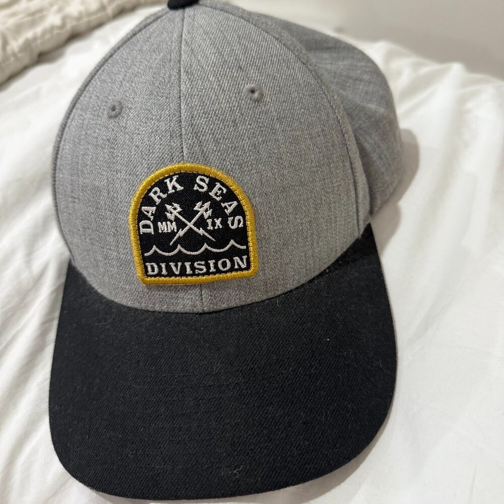 🧢 Dark Seas Division Snapback Hat • Gray & Black • One Size 🌊
